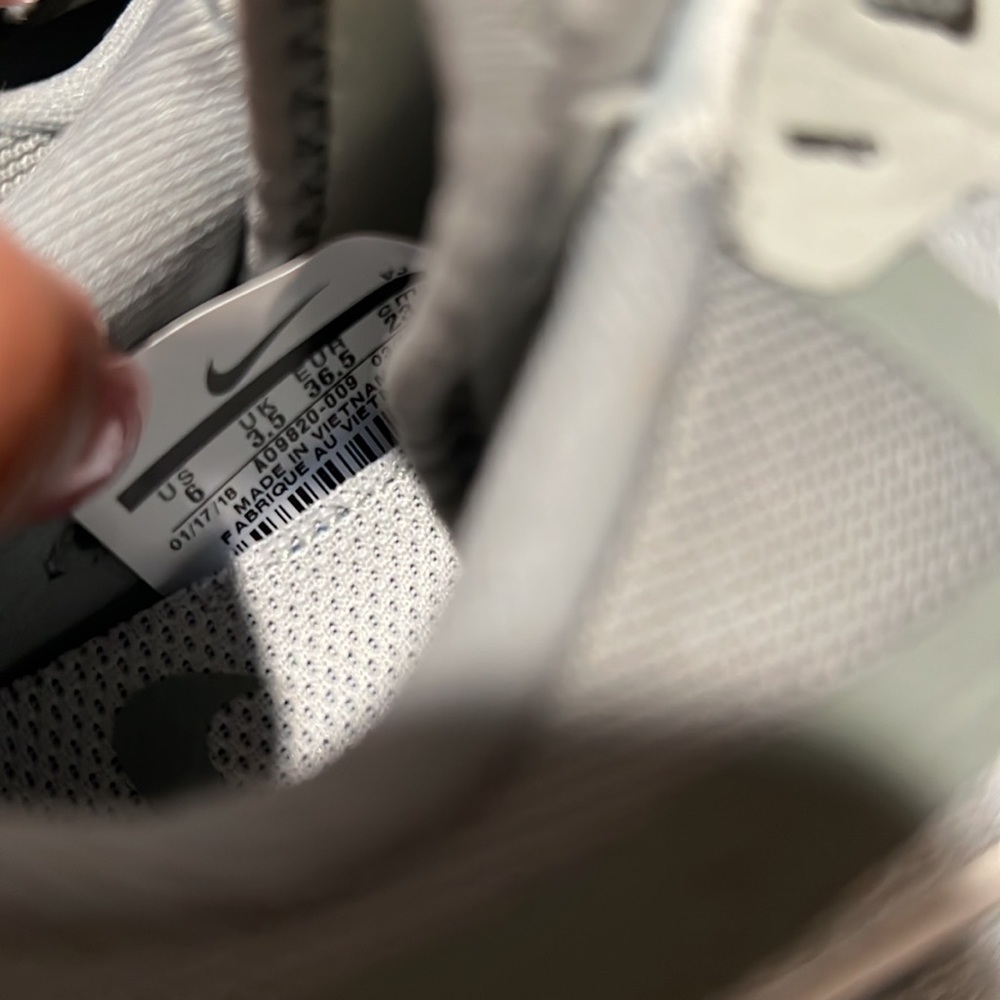 NIKE Odyssey React shoes - Picture 8 of 8